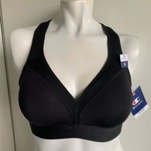 *NWT* Champion medium sports bra